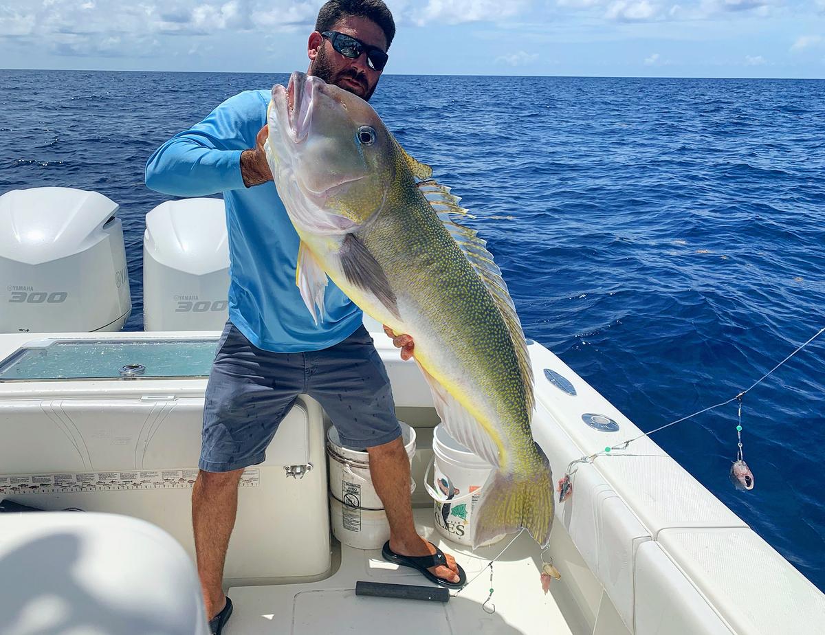 Deep ocean fishing charter success in Florida Keys